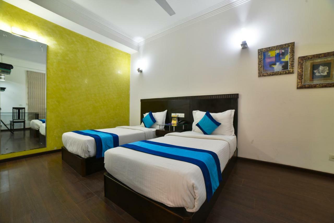 Hotel Mint Casa New Delhi Exterior photo